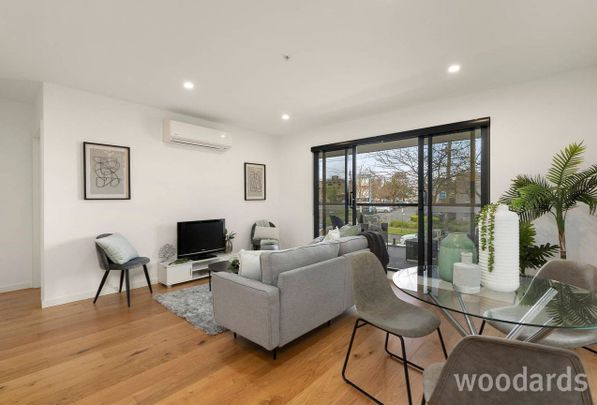 Luxury, Location, Low Maintenance - Photo 1