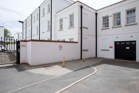 Regency Place, Cheltenham, GL52 - Photo 3