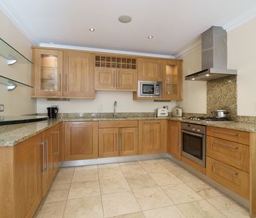 Hawthorn House, Farmleigh Woods, Castleknock, Dublin 15, D15 AW96 - Photo 4