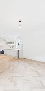 2 bed apartment to rent in London Road, High Wycombe, Buckinghamshire, HP11 1BT - Photo 4