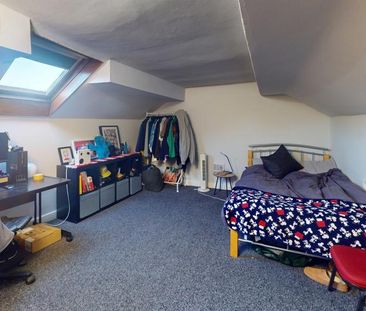 5 bedroom terraced house to rent - Photo 5
