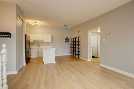 For Lease - 4140 Foxwood Drive Unit# 1205, Burlington, Ontario - Photo 5