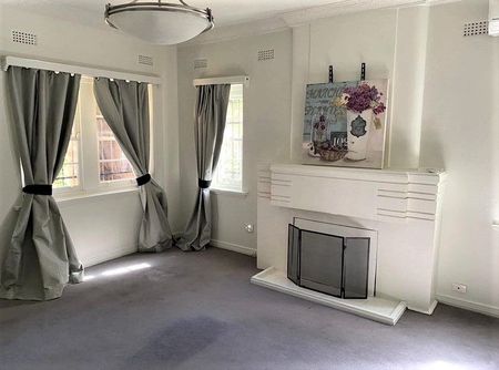 1/337 Dandenong Road ARMADALE - Photo 2