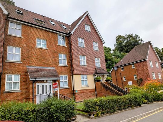 2 bedroom apartment to rent - Photo 1