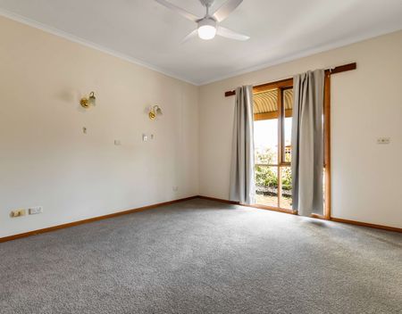 16 Trafalgar Drive - Photo 5