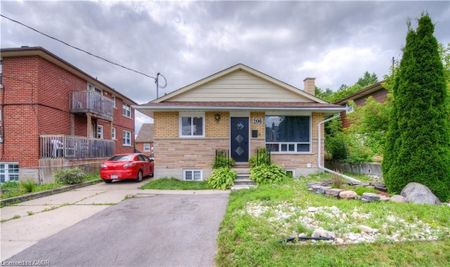 For Lease - 206 Lorne Avenue, Kitchener, Ontario - Photo 2