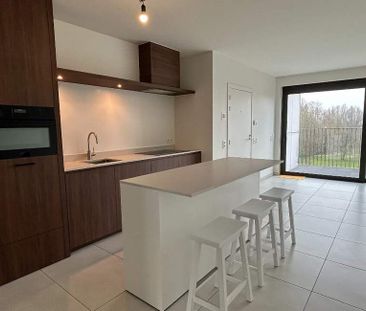 Appartement te huur in Oostrozebeke voor € 750 met 2 slaapkamers - Photo 1