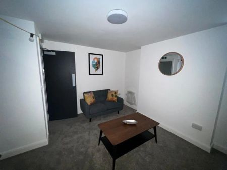 1 bed house share to rent in Church Street, Burnley, BB11 - Photo 2