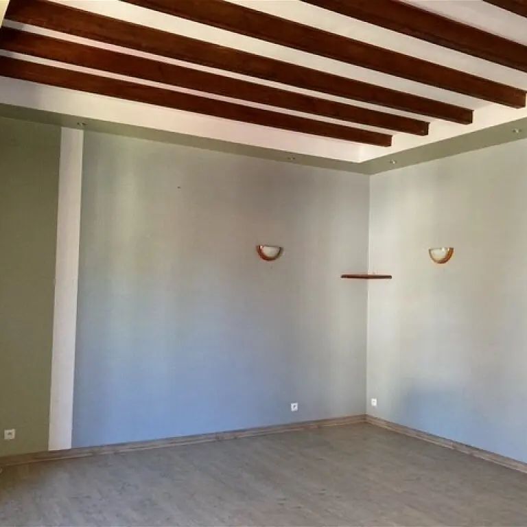 Location maison 4 pièces - 89m² à Saint-laurent-sur-sevre (85290) - Photo 1