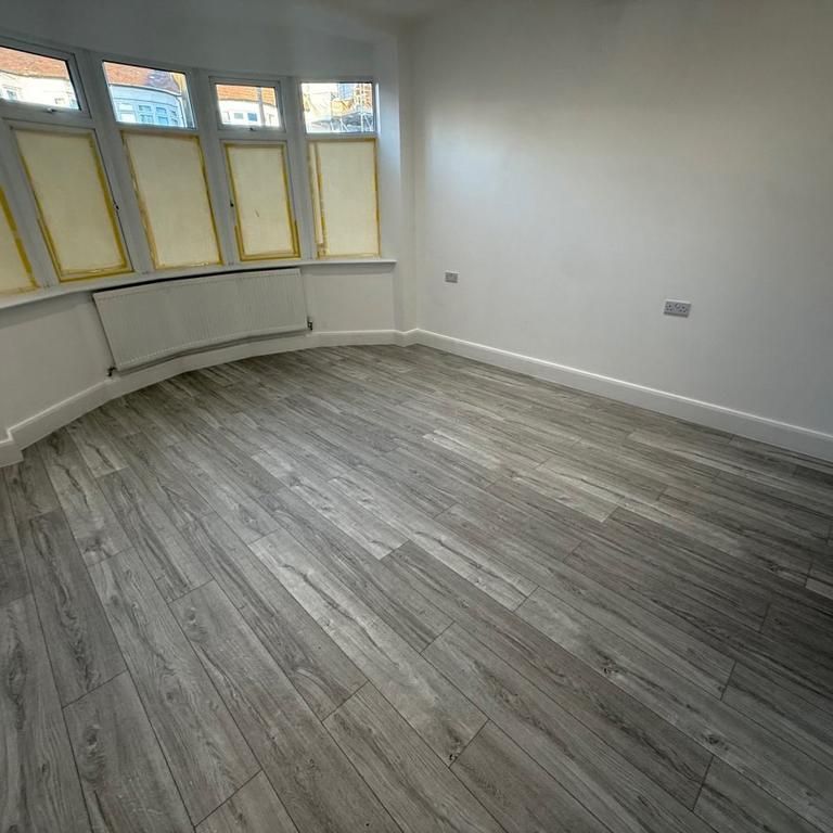 5 bedroom house to rent - Photo 1