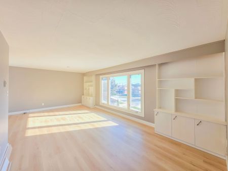 For Lease - 488 Dean Avenue Unit# Upper, Oshawa, Ontario - Photo 3