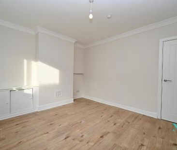 8 Abetta Parade, Belfast, BT5 5EH - Photo 2
