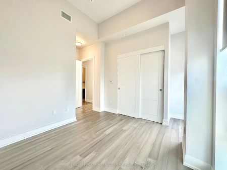 2525 Bathurst Street #1303 - Photo 4