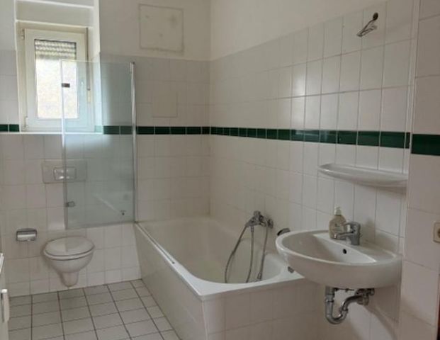 Perfekte Wohnung zum Arbeiten und Studieren. großzügige, helle 1-Raum - Foto 1