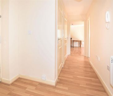 2 bedroom apartment to rent - Photo 6