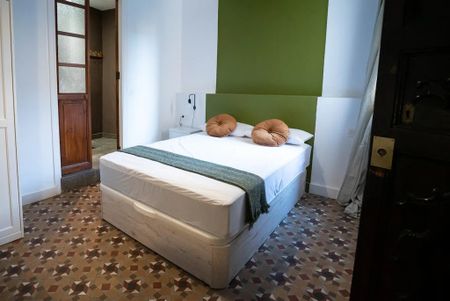 Carrer de lAlmudí, Valencia, Valencian Community 46003 - Photo 3