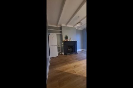 3 Bed Terraced House, Barriedale, SE14 - Photo 2