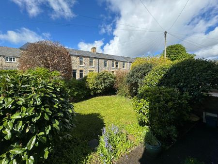 3 bedroom semi-detached house to rent - Photo 2