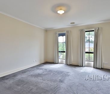 6 Knightsbridge Court, Glen Waverley - Photo 3