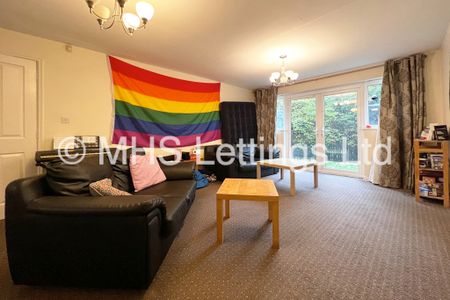 4 Bedroom Flat for rent in Abbots Mews - Photo 4