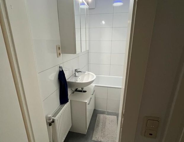 Singles & Paare aufgepasst! Top 3-Zimmer-Wohnung in Ratingen-Ost! - Photo 1