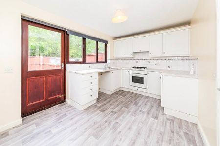 2 bedroom terraced house to rent - Photo 3