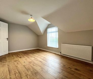66 Old Carrick Road, Monkstown BT37 0UG - Photo 4