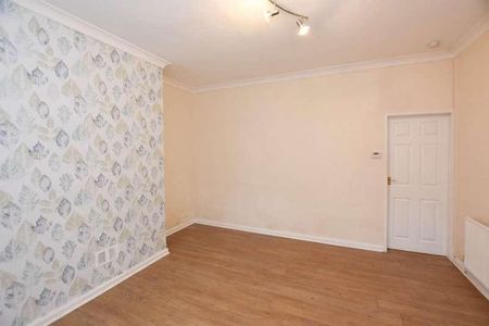 First Avenue, Hindley, Wigan, WN2 - Photo 2