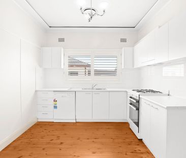 Home For Rent - Photo 3