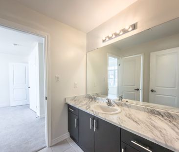 For Lease - 67 Lawrence D. Pridham Avenue, New Tecumseth, Ontario - Photo 5