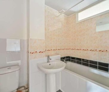 Old Park Mews, Hounslow, TW5 - Photo 6