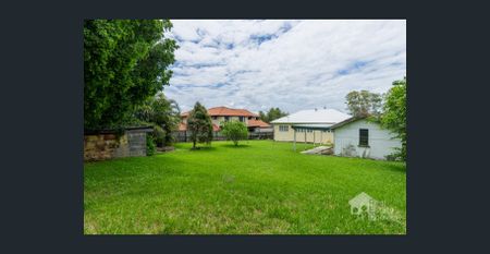 Affordable Living in Wynnum Awaits! - Photo 2