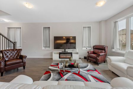 For Lease - 107 Starfire Crescent, Hamilton, Ontario - Photo 3