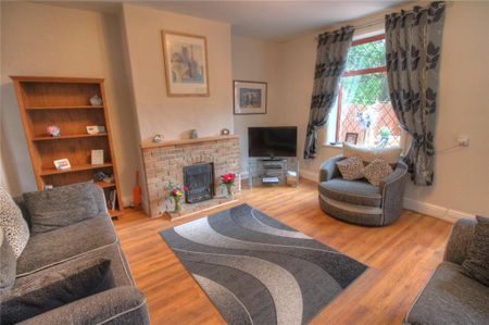 2 bedroom end of terrace house to rent - Photo 2