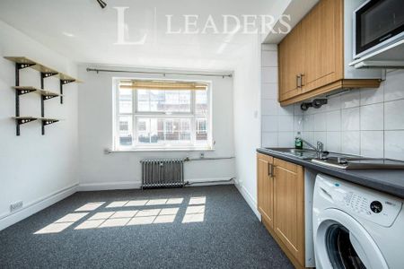 Studio to rent - Photo 5