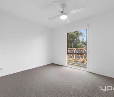 “CHARM, SPACE & CENTRAL LOCATION!” - Photo 1