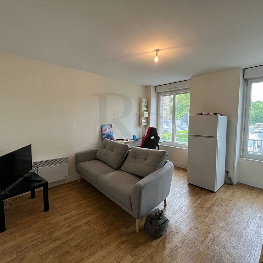 Condé-sur-Noireau, - Photo 1