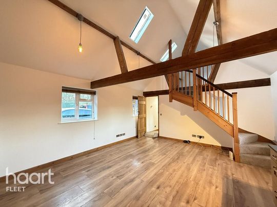 2 bedroom farm house to rent - Photo 1