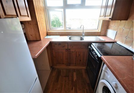 2 bedroom maisonette to rent - Photo 5