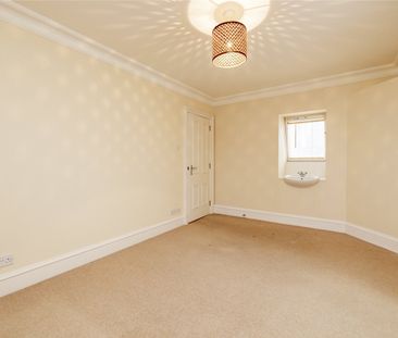 3 bedroom apartment to rent - Photo 5