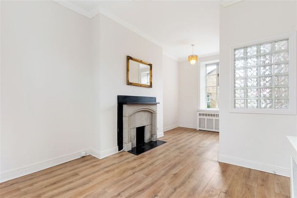 Apartment, Haddington Square, Haddington Road, Ballsbridge, Dublin 4 - Photo 1