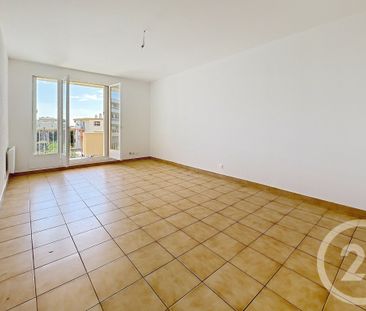 Location Appartement 3 pièces 58m² ST LAURENT DU VAR 06700 - Photo 1
