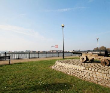 Upper Luton Road, Chatham - Photo 6