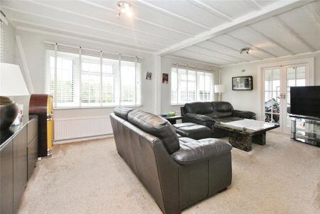2 bedroom detached house to rent - Photo 4