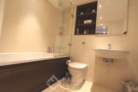 Napier House, Acton, W3 - Photo 2