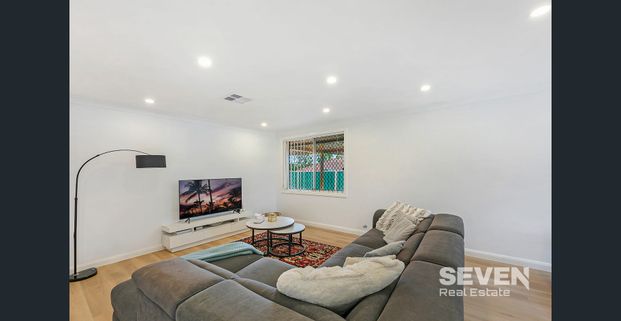 COMFORABLE & SPACIOUS HOME - Photo 1