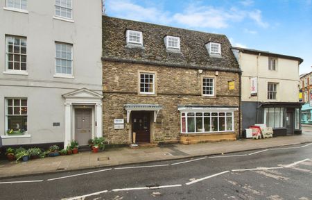 Flat 2, Eastcott House, Swindon, 4 High Street, SN1 - Photo 4