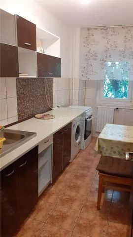 Vitan Mall - garsoniera - bloc izolat termic - Photo 5