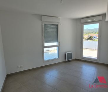 Location Appartement 3 pièces 71m² TRETS 13530 - Photo 2