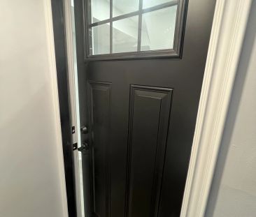 75 Regatta Crescent #Basement - Photo 3